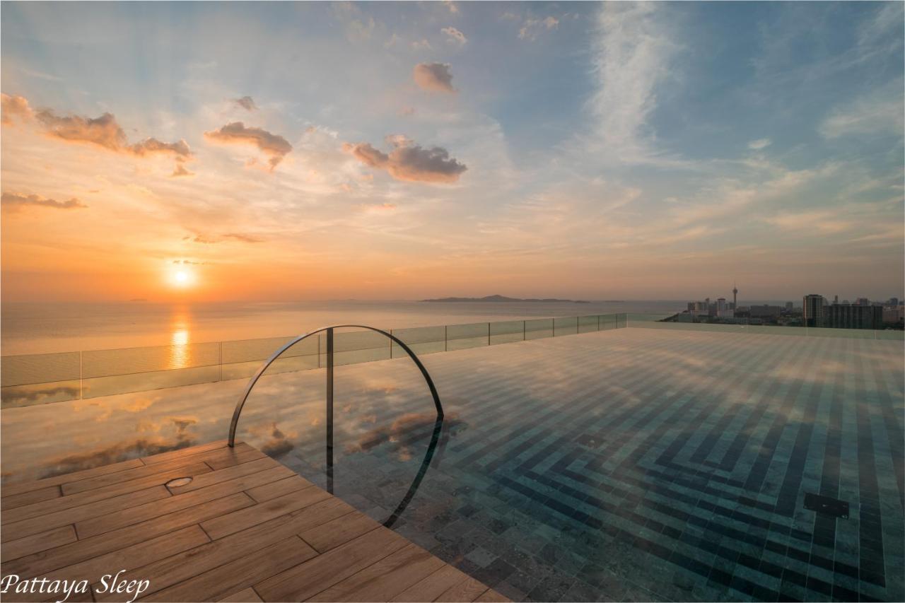 The Riviera Jomtien Sea View Apartment Екстериор снимка